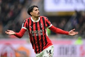 补强8号位！DO：曼城希望签下AC米兰中场赖因德斯