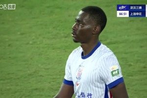 足球投注平台-中超23轮积分榜：争冠4队仅1队赢球，申花跌至第2，国安惨败排第4