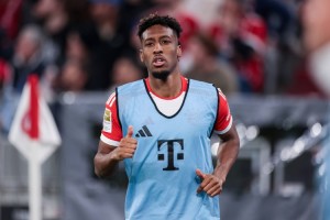 记者：有拜仁决策者不满科曼转会费 批评的声音认为本可以更高