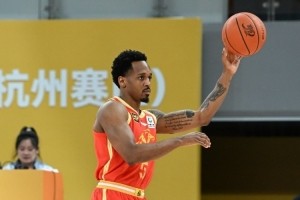 俱乐部世界杯-频频杀伤！广厦获得多达43次罚球命中32个 北京27罚20中